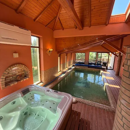 فيلة Vadaszvilla Urkut